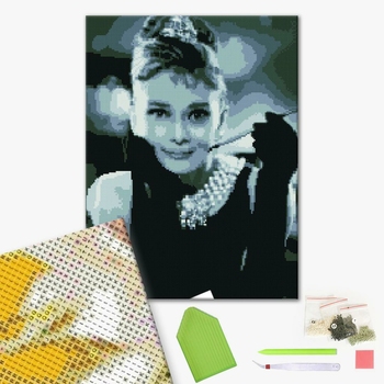 Алмазна мозаїка 40х50 - Неперевершена Одрі Хепберн