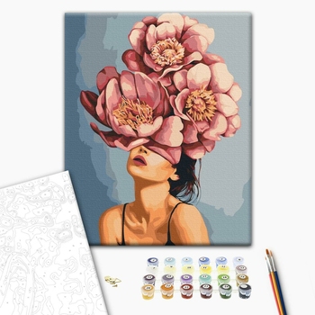 Девушка в цветущих пионах © Mykhailyshyna Daria