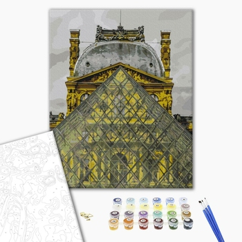 Піраміда Лувра