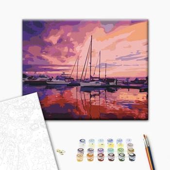 Розовый рассвет в яхтклубе