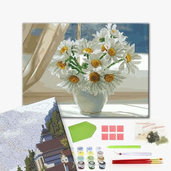 Комбінована алмазна мозаїка - Ромашки в білій вазі на вікні