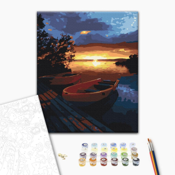 Красивый закат на озере