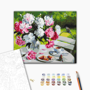 Завтрак с пионами