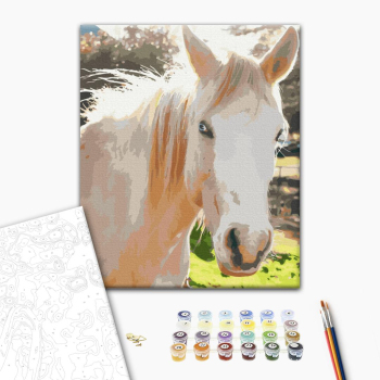 Белая лошадь