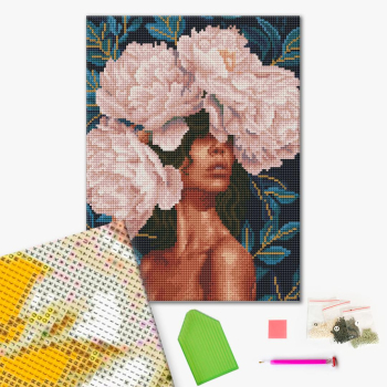 Девушка в пионах