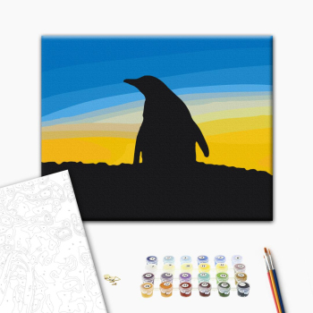 Blue-yellow sky of the Antarctic © Serhiy Glotov