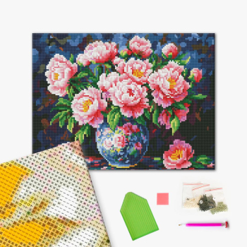 Букет пионов в вазе