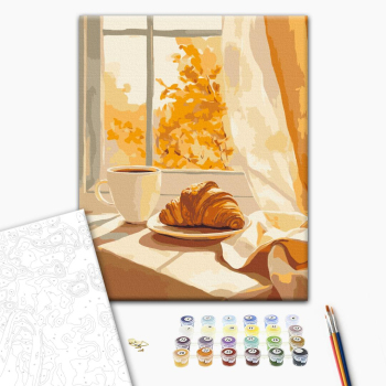 Круассан и кофе